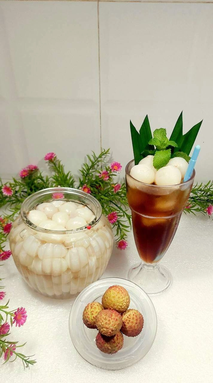 Cách làm vải ngâm thơm ngon để dành pha trà vải cực thích mát lạnh giải nhiệt ngày hè - 5