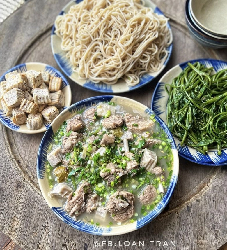 Cách làm vịt om sấu cực ngon ăn với bún mùa hè siêu thích - 8