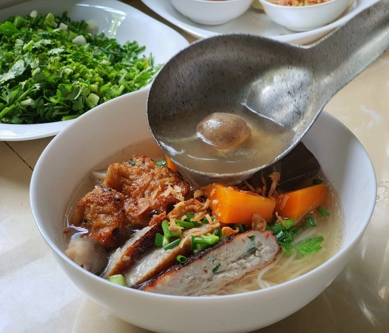 Cách nấu bánh canh chả cá nha trang thơm ngon thấm đẫm hương vị biển - 6