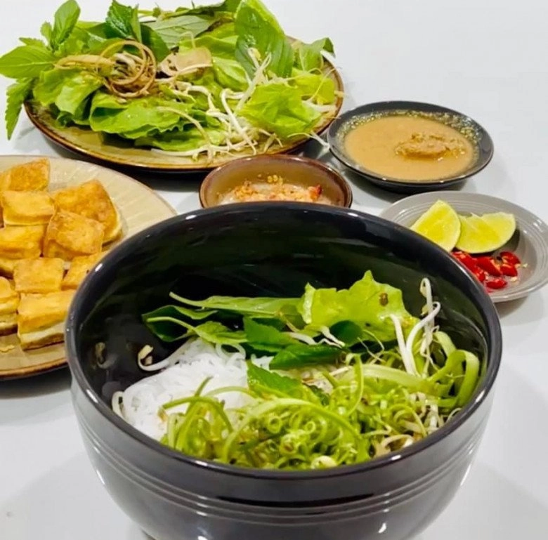 Cách nấu bún riêu chay thơm ngon hấp dẫn chẳng kém gì hàng thật của mẹ đảm sài gòn - 6