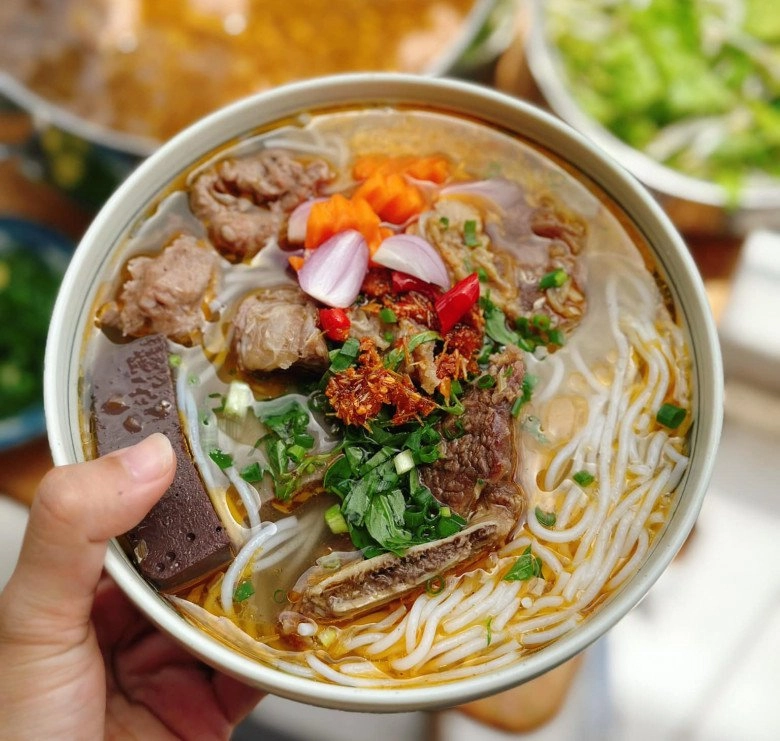 Cách nấu bún sườn bò thơm nức cùng mẹo tiết kiệm gas hoặc điện khi hầm của mẹ đảm đà nẵng nhìn mà muốn ăn liền mấy bát - 8