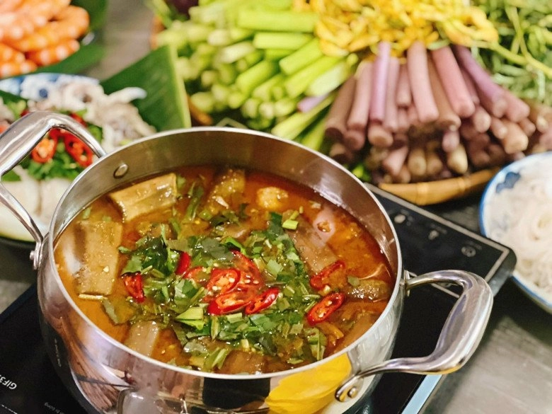 Cách nấu lẩu mắm miền tây ngon ngất ngây nhìn mà thèm của gái đảm sài gòn - 4