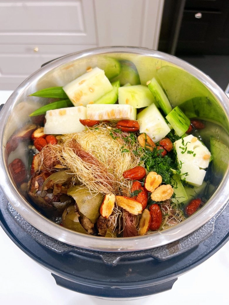 Cách nấu trà bí đao thơm ngon thanh mát giải nhiệt ngày hè của mẹ đảm sài gòn - 4