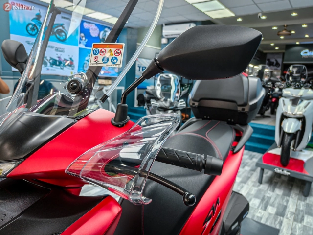 Cận cảnh honda sh350i 2025 nhập ý vừa cập bến việt nam đủ cả 4 màu kèm nhiều phụ kiện độc quyền - 15