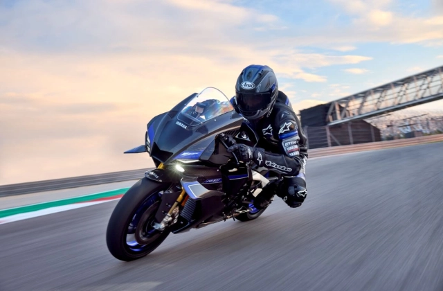Cánh gió mới sức mạnh cũ yamaha r1 2025 và r1m 2025 trở lại đầy mãnh liệt - 2
