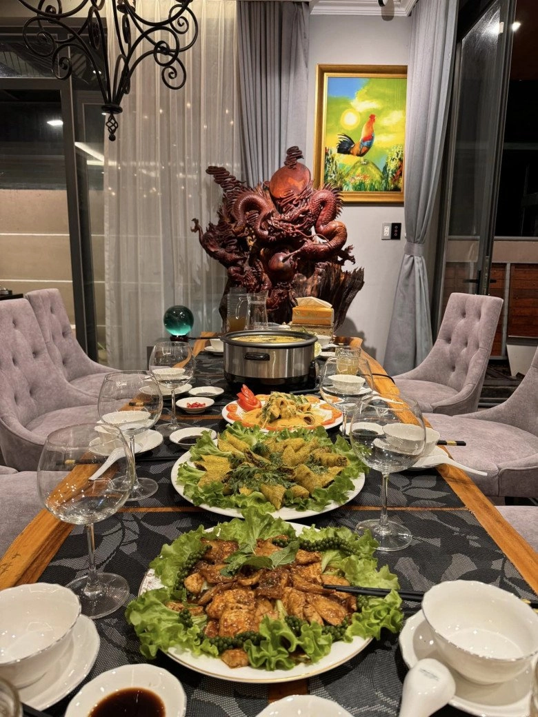Cao thái sơn nấu ăn đẳng cấp như nhà hàng tự khen trình độ nấu phở hết sảy - 7
