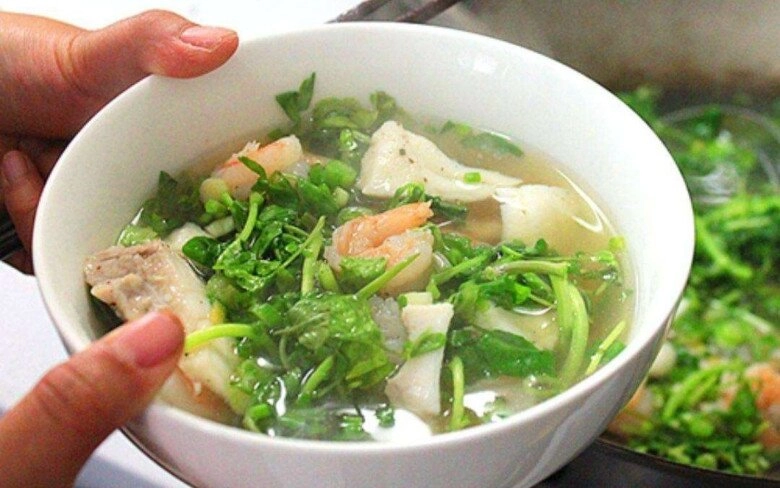 Cây này ở việt nam không chăm cũng lớn được mỹ đánh giá là rau tốt nhất thế giới đem xào tỏi hay nhúng lẩu ngon mê - 3