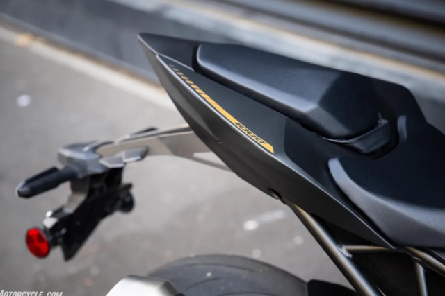 Cb1000 hornet sp 2025 mạnh mẽ trang bị xịn sò mà giá lại ngon bất ngờ - 8
