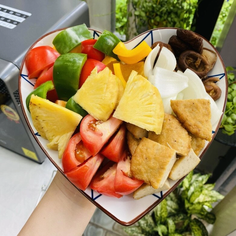 Chả cá chay xào chua ngọt vừa ngon lại lạ miệng của mẹ đảm sài gòn - 4