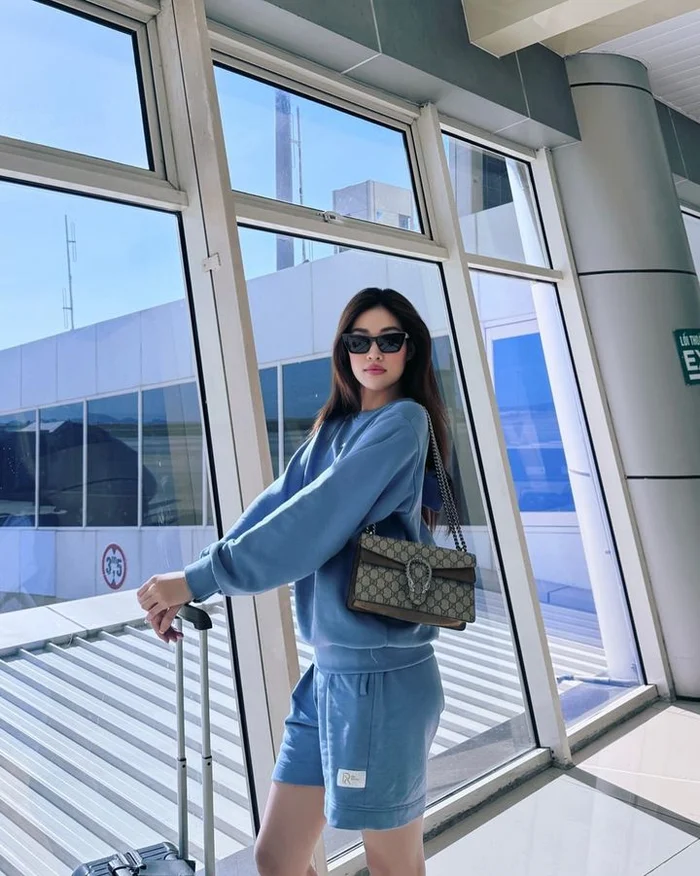 Chân dài lập kỷ lục lịch sử làng sắc đẹp việt chưa 30 tuổi đã có nhà 7 phòng ngủ mang túi 3 gang gần nửa tỷ ngồi vệ đường - 14