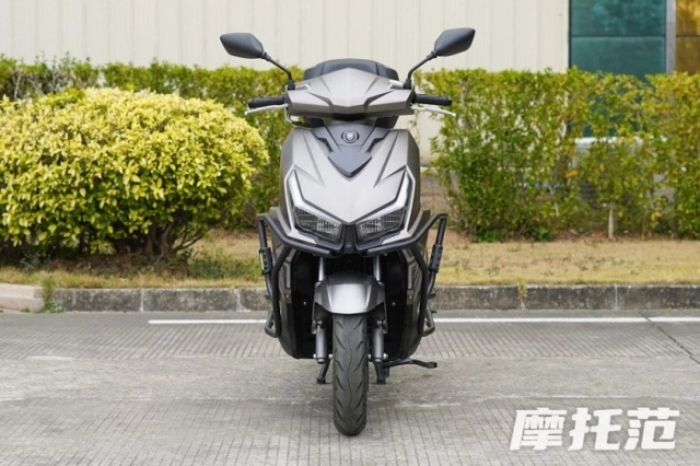 Chiếc xe tay ga sàn phẳng mạnh mẽ nhất trong phân khúc 125cc trình làng với giá từ 35 triệu đồng - 4