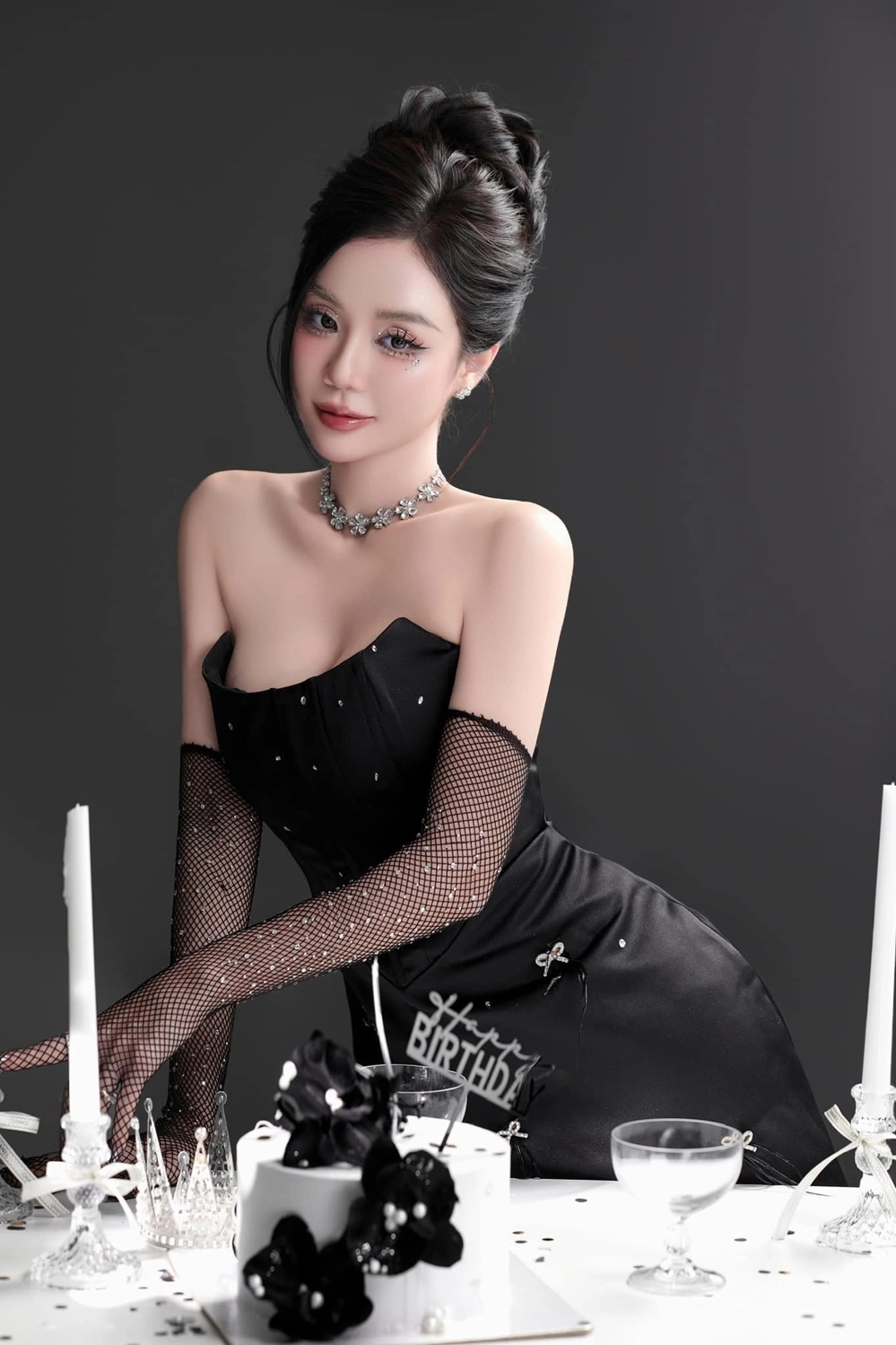 Cindy lư chọn váy cưới ngắn cho hôn lễ với đạt g - 4