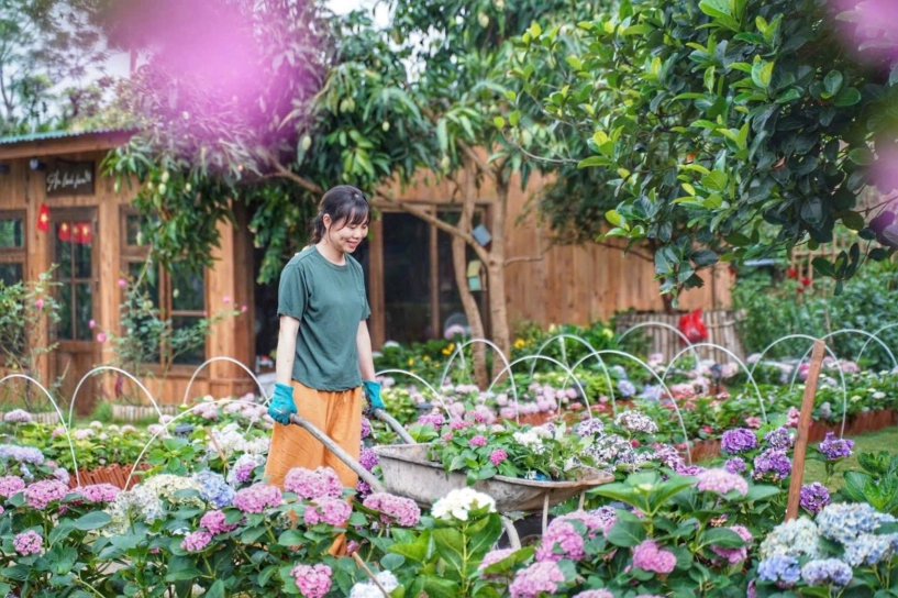 Cô gái 9x yên bái bỏ phố về quê dành 4 năm làm nhà vườn đẹp như tranh - 11