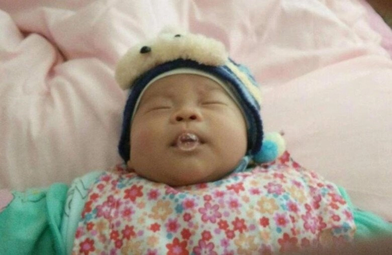 Con 2 tháng tuổi thường xuyên thổi bong bóng mẹ tưởng hành động dễ thương nhưng bác sĩ bắt nhập viện ngay lập tức - 2