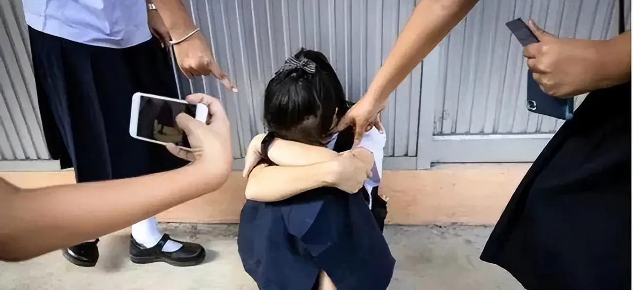 Con du học nước ngoàivề đi làmlương 10 triệutháng tình trạng hiện tại khiến bố mẹ bán nhà trả nợ - 2