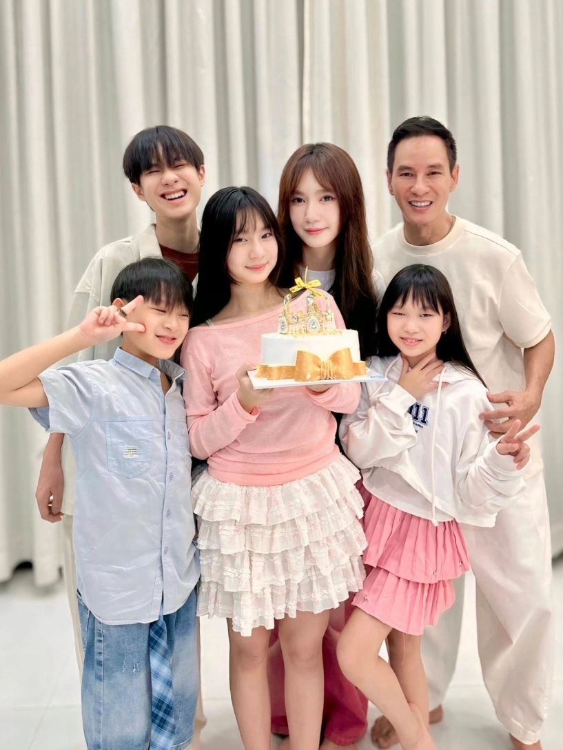 Con gái lý hải được ví như phiên bản mini của mẹ - 1