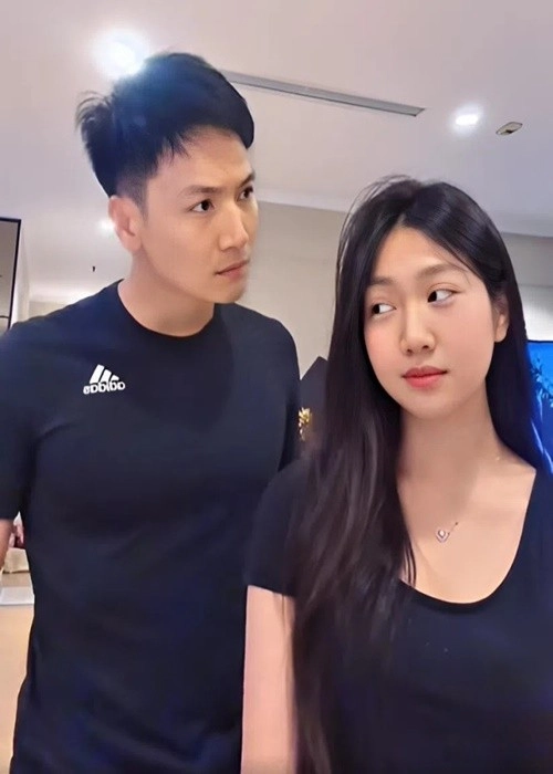 Con gái mạnh trường được khen dậy thì thành công - 1