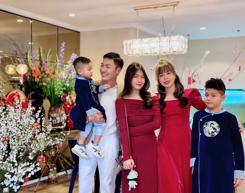 Con gái mạnh trường được khen dậy thì thành công - 11