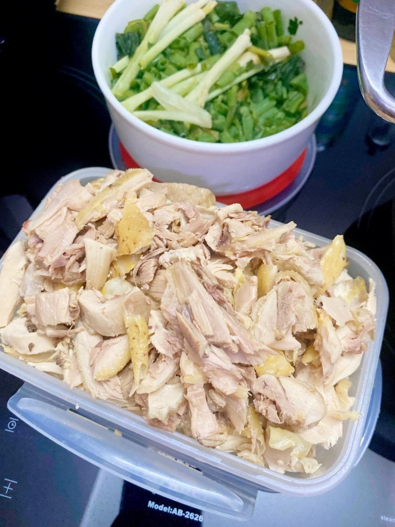 Con gái mc thành trung và bố dượng tây được thu phượng chăm chút bữa cơm nấu 20 phút mà siêu ngon - 22