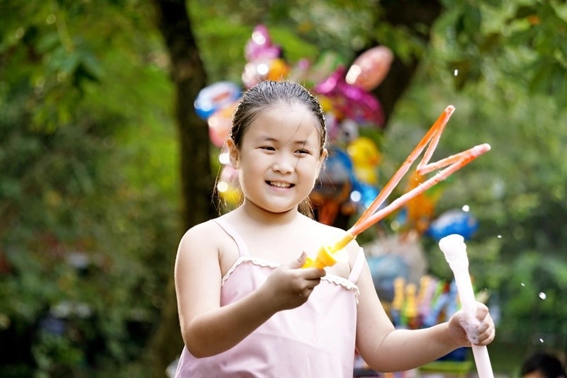 con gái trấn thành ra dáng thiếu nữ ngày càng xinh - 8