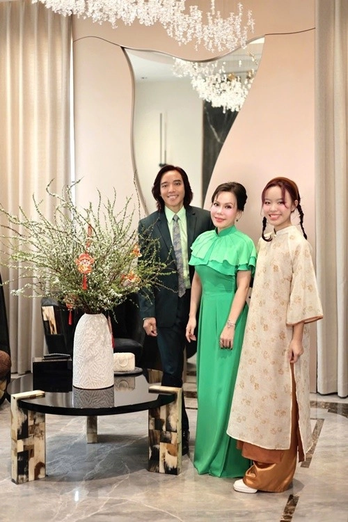 Con gái việt hương ngày càng xinh từng đi làm thêm - 4