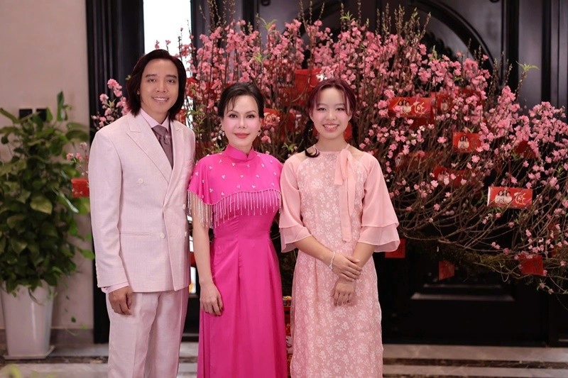 Con gái việt hương ngày càng xinh từng đi làm thêm - 5