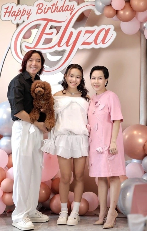 Con gái việt hương ngày càng xinh từng đi làm thêm - 6
