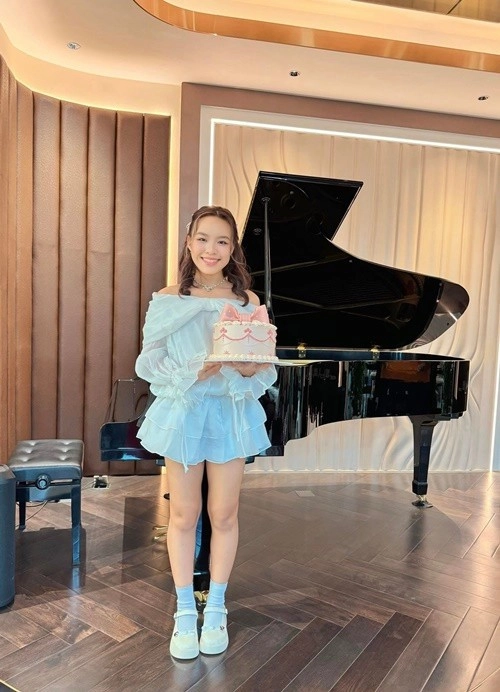 Con gái việt hương ngày càng xinh từng đi làm thêm - 7