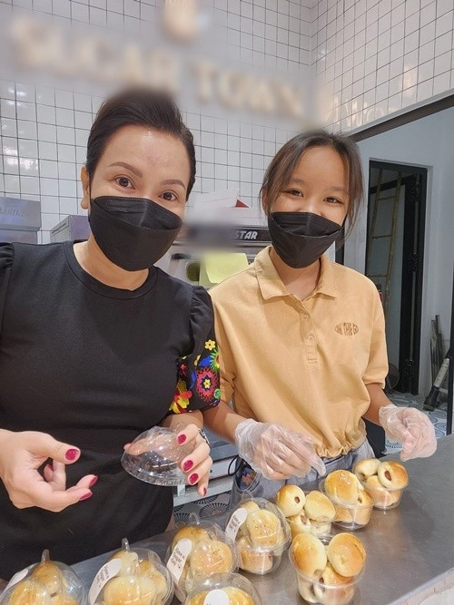 Con gái việt hương ngày càng xinh từng đi làm thêm - 9