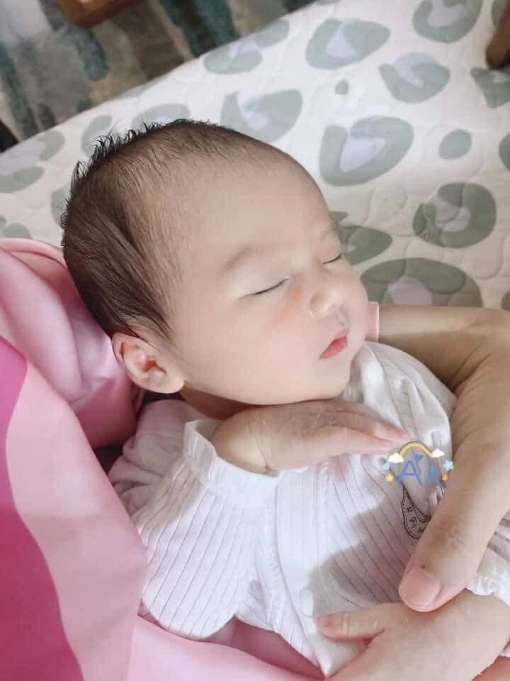 Con mới sinhmũi cao mắt to đẹp hệt trẻ tây bốxét nghiệm adn 3 lần cùng 1 kết quả bà nội thú nhận - 2