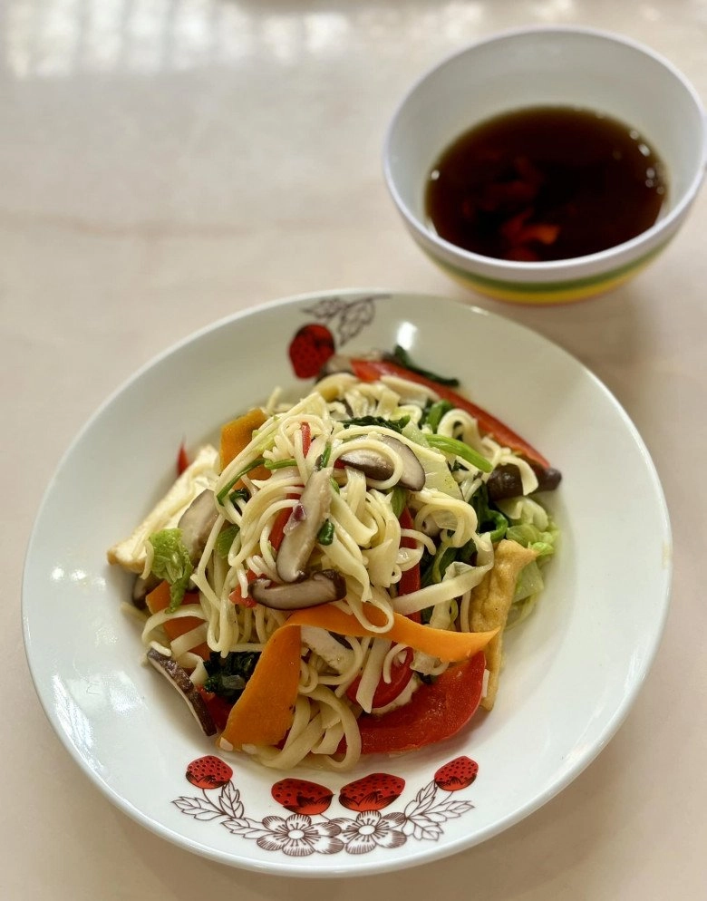 Con ruột lê giang cùng người yêu nhỏ con nấu món thanh đạm nhìn ảnh người được nhận suất ăn mới thêm phục - 9