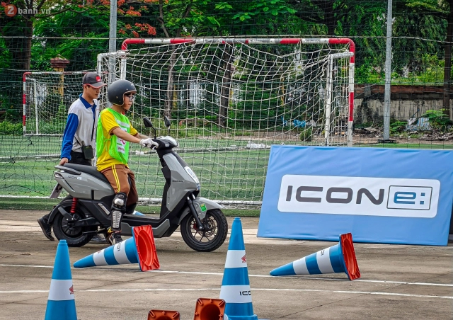 Cùng honda việt nam mang kiến thức và kỹ năng lái xe an toàn đến với học sinh thpt - 13