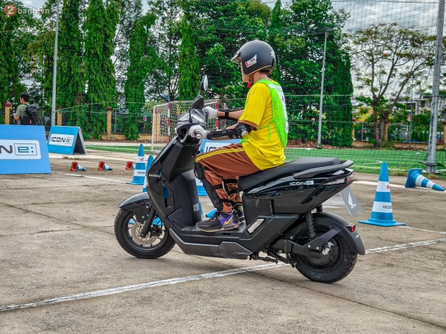 Cùng honda việt nam mang kiến thức và kỹ năng lái xe an toàn đến với học sinh thpt - 16