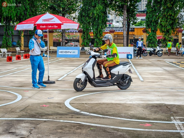 Cùng honda việt nam mang kiến thức và kỹ năng lái xe an toàn đến với học sinh thpt - 20