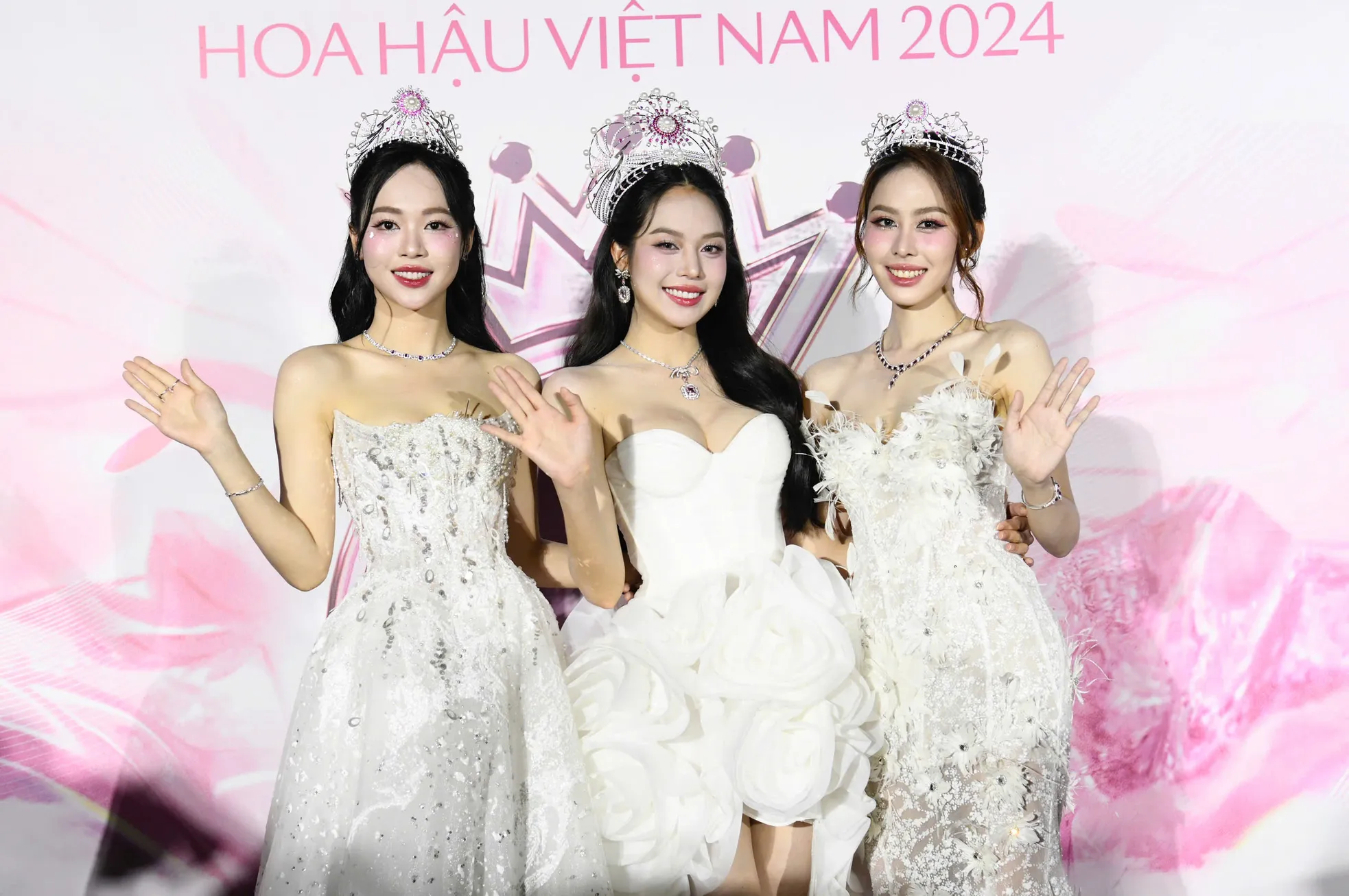 Cuối nhiệm kỳ hoa hậu việt nam thanh thủy từ một nàng hậu bị chê thành biểu tượng sắc đẹp chuẩn chánh cung - 7