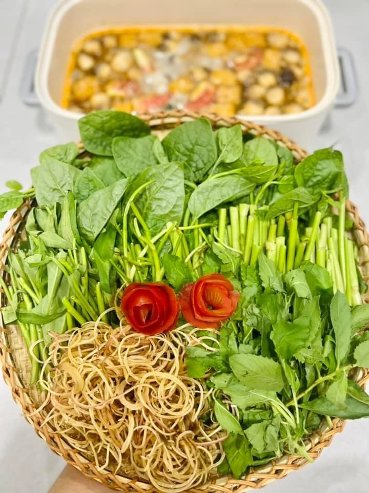 Cuối tuần đãi cả nhà nồi lẩu riêu cua siêu đơn giản không cần đến nước hâm xương nhưng ngon hết nước chấm - 3