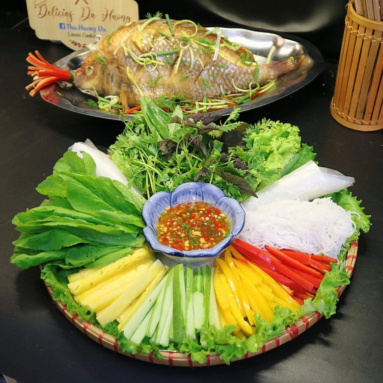 Cuối tuần làm cá hấp xì dầu đơn giản kiểu này vừa ngon ngọt lại thơm nức thanh mát dễ ăn - 3