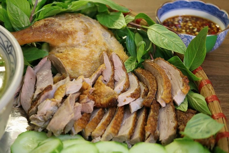 Cuối tuần làm mẹt các món từ ngan vừa ngon lại thanh mát ăn đứt nhà hàng - 3