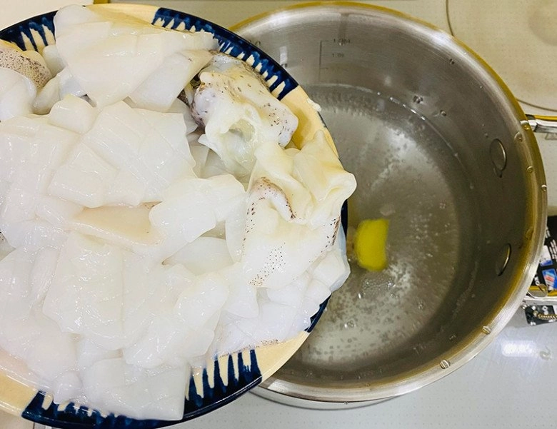 Cuối tuần làm mực chiên lắc phô mai thơm phức lạ miệng ai ăn cũng phải khen tấm tắc - 3