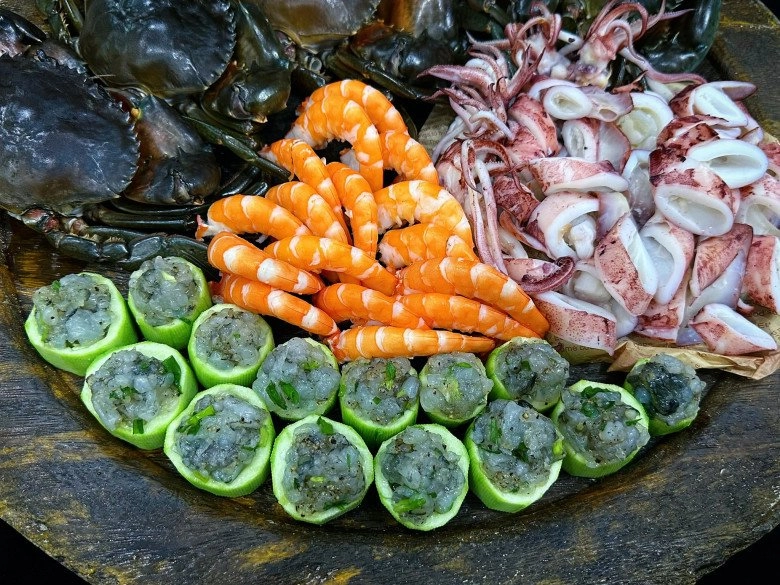 Cuối tuần mát trời làm nồi lẩu cua đồng chuẩn vị nhúng bầu cực ngon lại ngọt thanh dễ ăn - 3