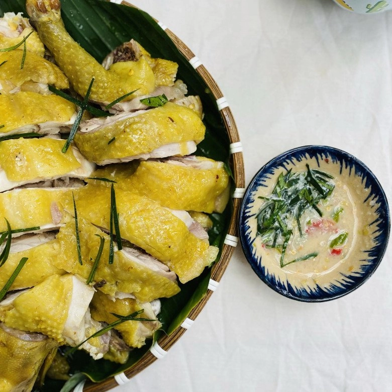 Cuối tuần rảnh rỗi làm gà hấp muối thơm ngon giữ được độ ngọt của thịt theo cách mẹ đảm sài gòn - 12