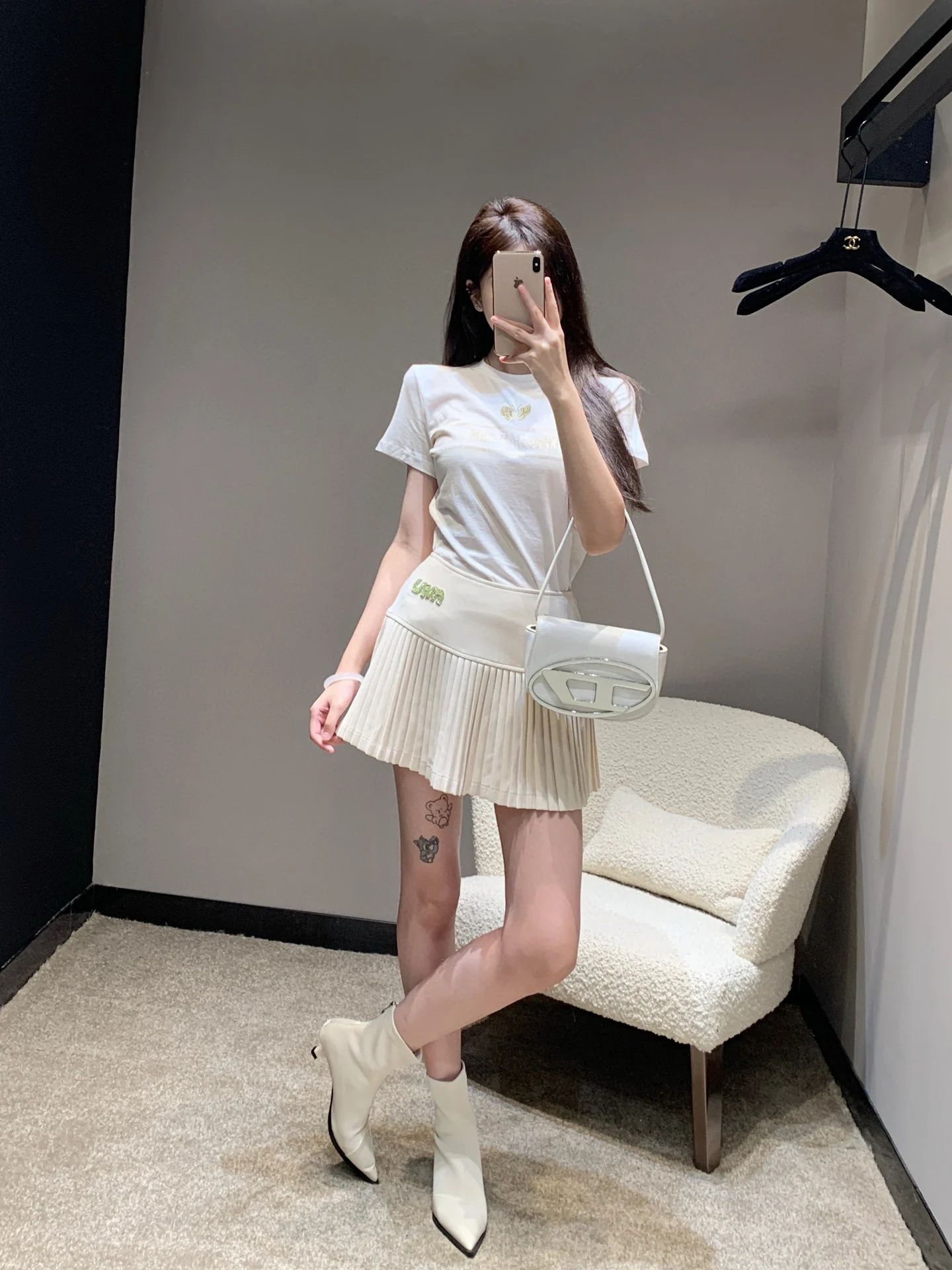 Dáng đẹp mấy cũng đừng chọn váy tùy hứng nhớ 3 nguyên tắc vàng này để mặc váy dài hay ngắn đều sang - 4