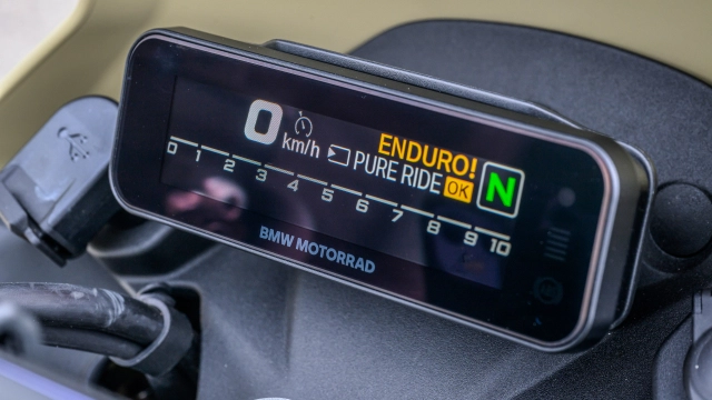 Đánh giá bmw r12 gs hồi sinh tinh thần gs huyền thoại sau 45 năm - 4