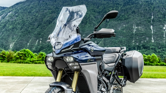 Đánh giá tracer 9 gt plus 2025 - chạm đến đỉnh cao công nghệ và trải nghiệm lái xe thể thao du lịch - 3