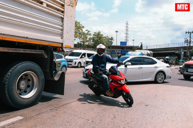 Đánh giá xe suzuki easy 115 2025 vừa ra mắt với 5 điểm thú vị - đúng nhỏ có võ luôn - 7