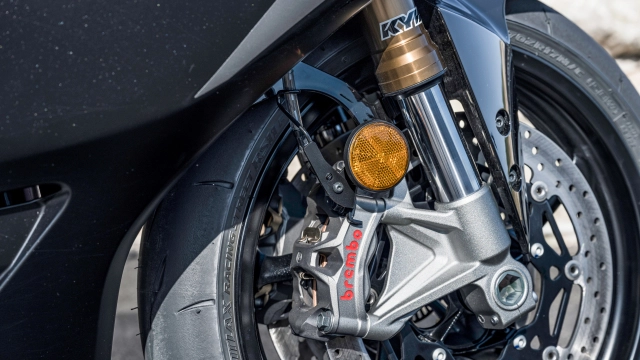 Đánh giá yamaha r9 cỗ máy chinh phục mọi cung đường - 6