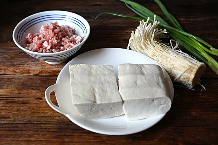 Đậu phụ sốt thịt băm nấm kim châm vừa ngon vừa lạ trời lạnh không ăn với cơm quá phí - 1
