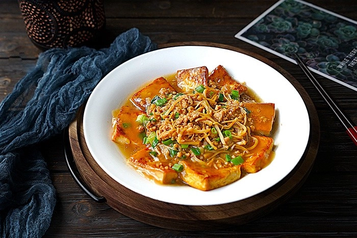 Đậu phụ sốt thịt băm nấm kim châm vừa ngon vừa lạ trời lạnh không ăn với cơm quá phí - 9