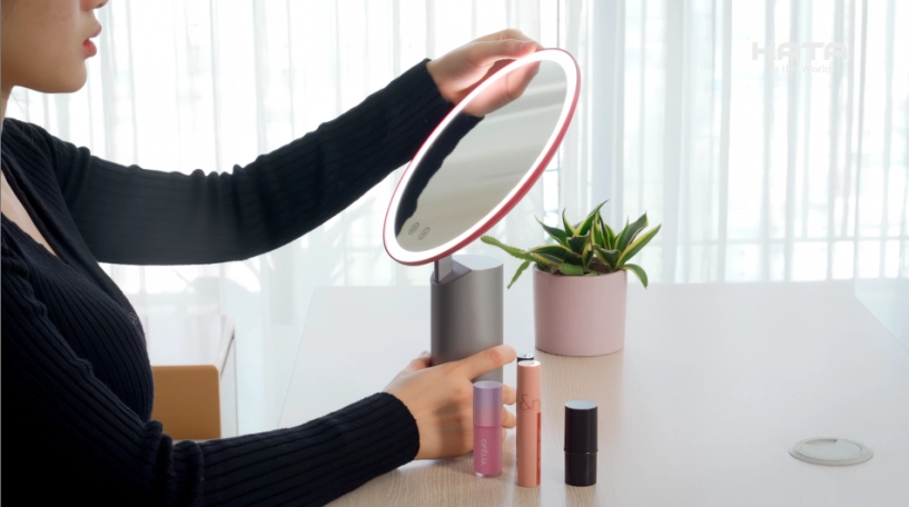 Đẹp mọi góc độ chỉ với gương led trang điểm kata miro o2 - 2