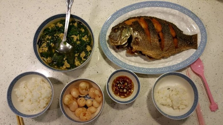 Đi làm về thấy con gái làm bánh từ chuối nữ danh hài nhà 300 tỷ khen ái nữ tiết kiệm - 6